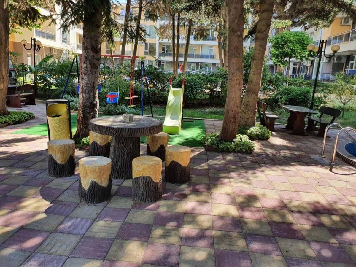Апартамент За Гости ,,Христина" Ravda Exterior photo